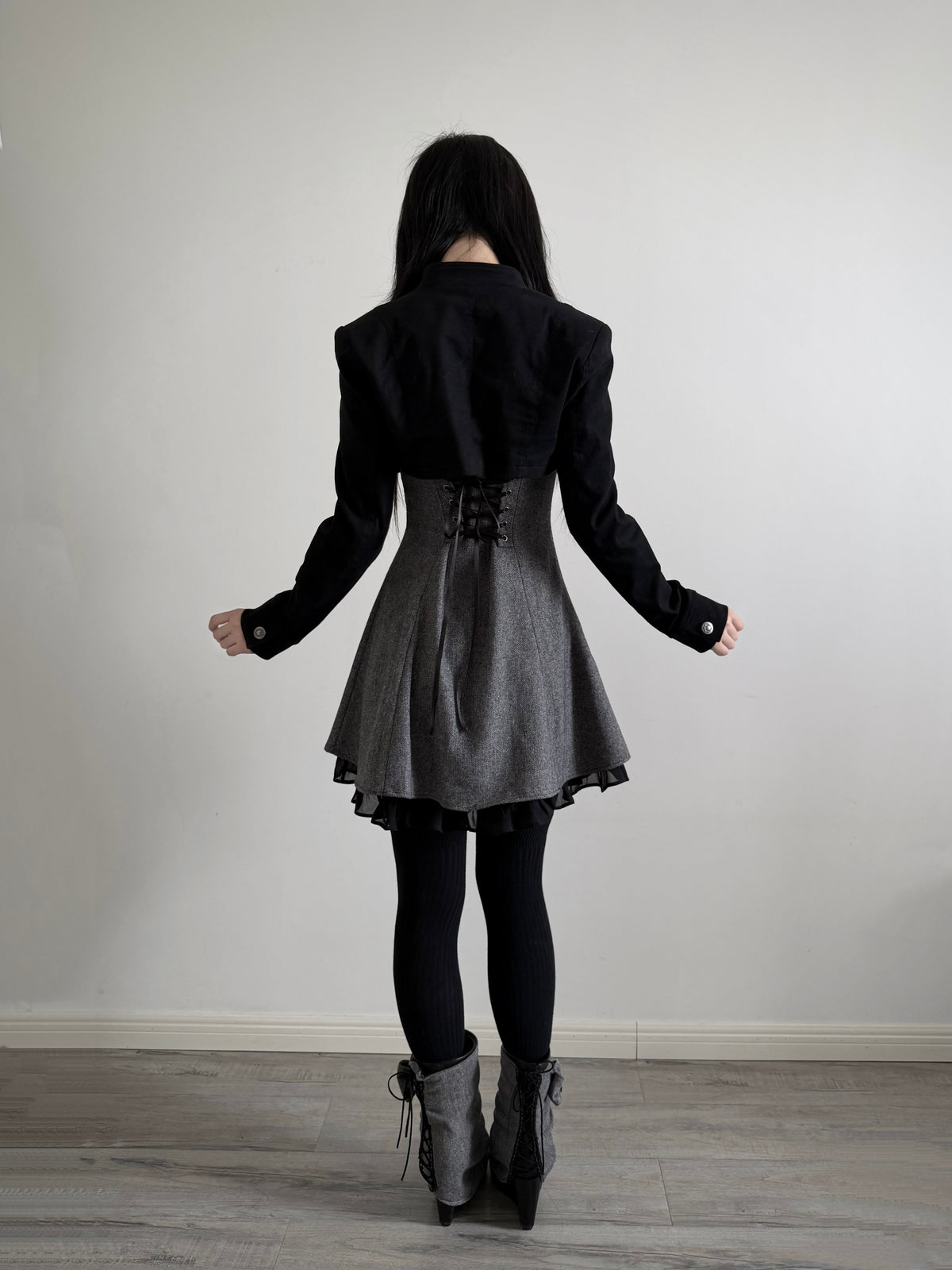 Lace Gray｜Stand‑Collar Dark‑Aesthetic Double‑Breasted Twill Cropped Jacket