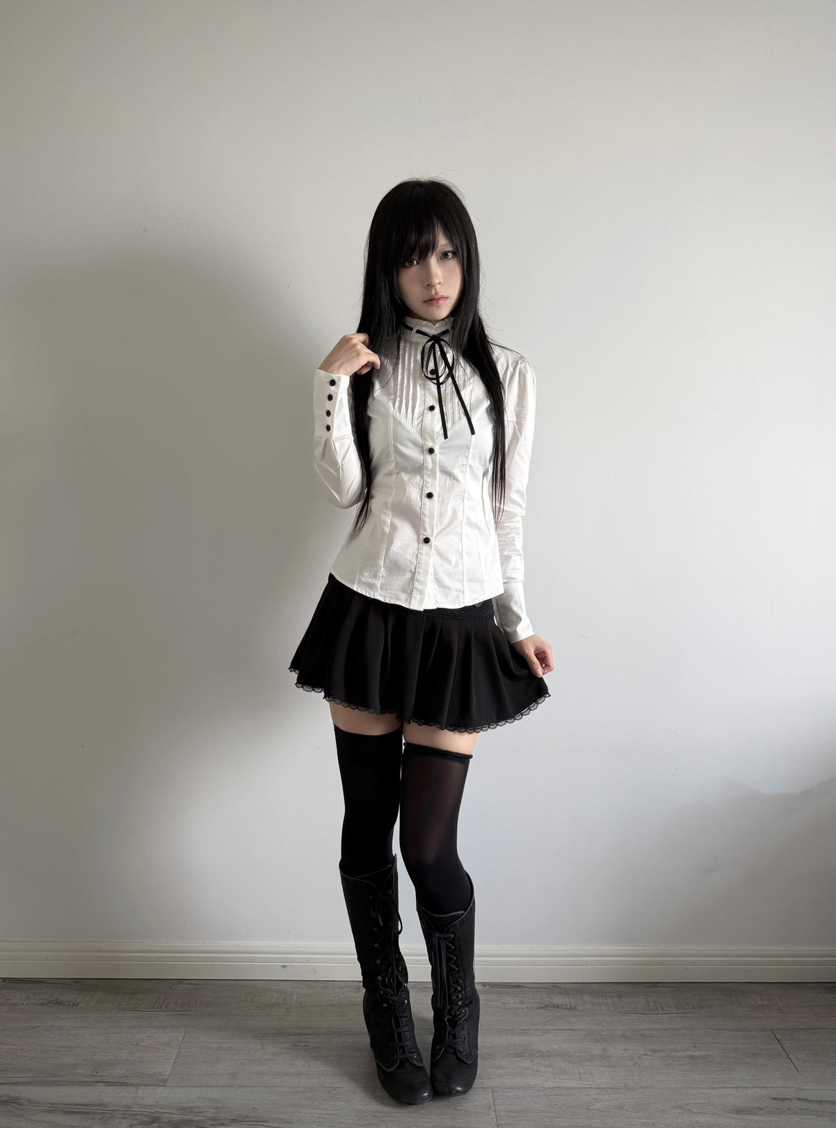 Lace Gray | Accordion‑Pleated Tie Stand‑Collar Cotton Blouse Fitted Waist